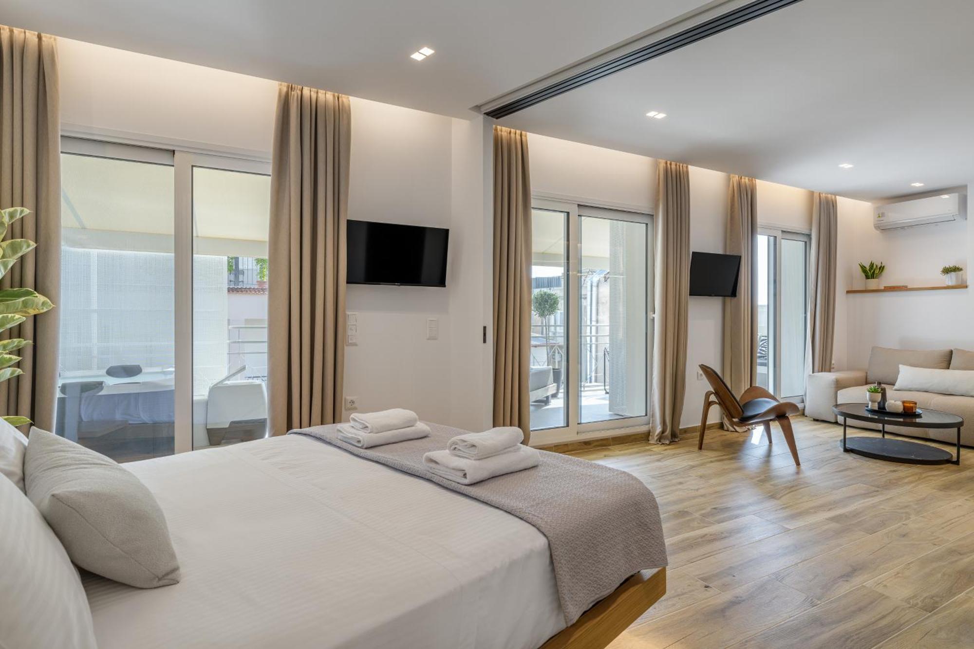 Central Sunny Loft With Plunge Pool Афины Экстерьер фото