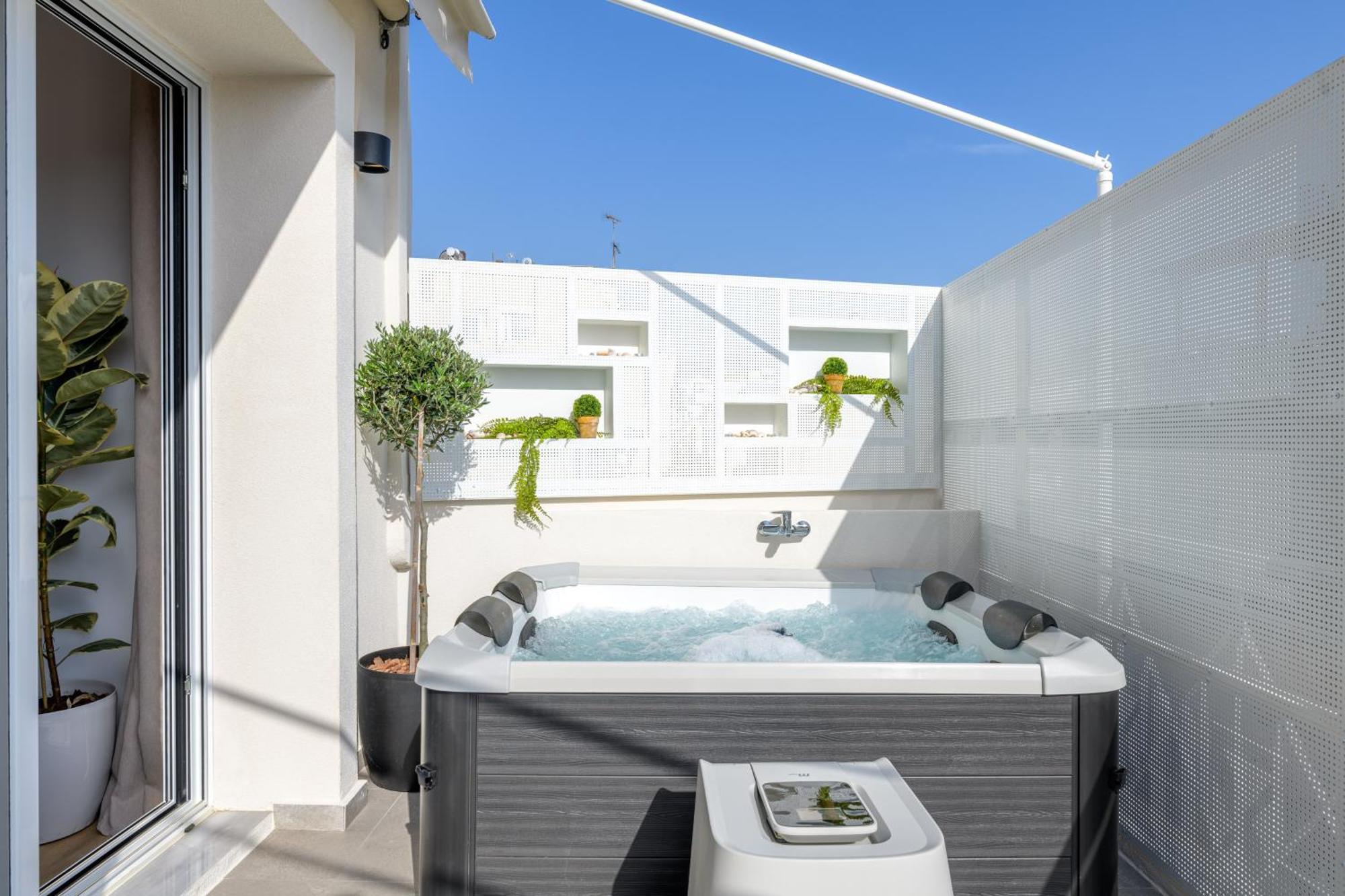 Central Sunny Loft With Plunge Pool Афины Экстерьер фото